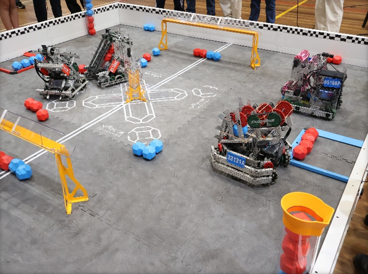 Student robots competing